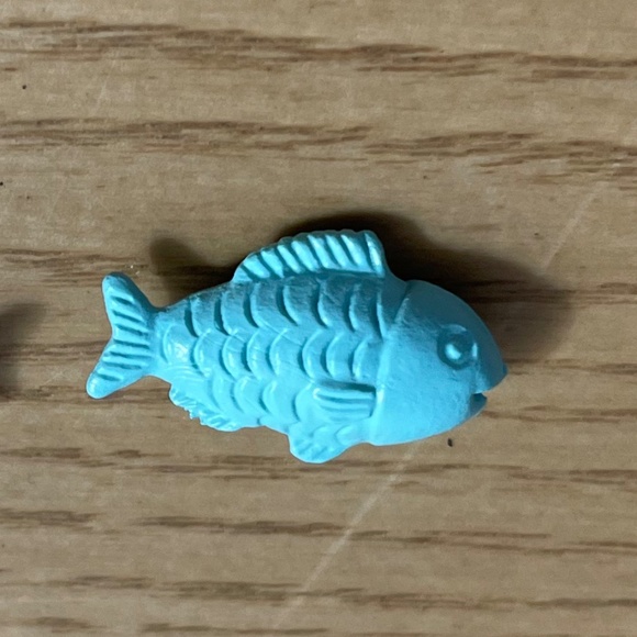 Lil Woodzeez Hopin Farmers Market Replacement Blue Fish Calico Critters Set - Picture 2 of 3